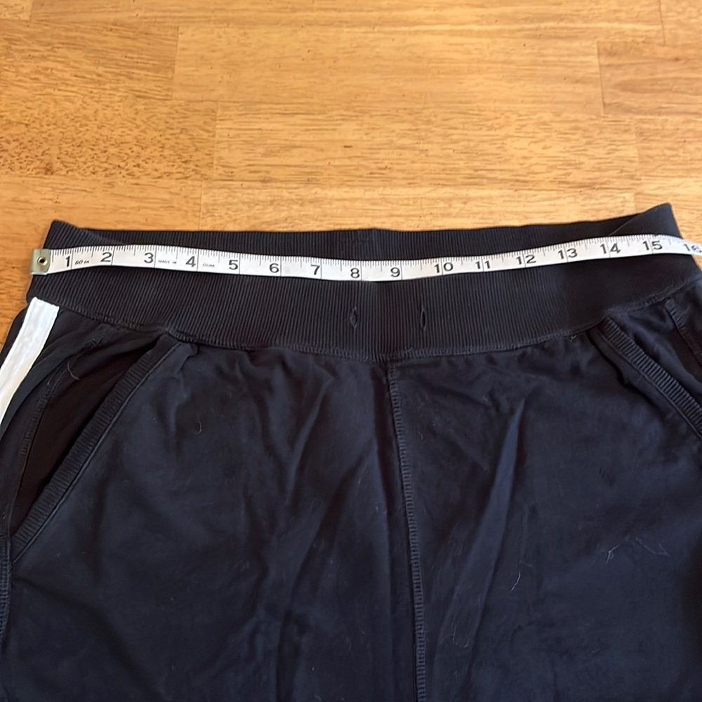Elastic cuffed sweatpants